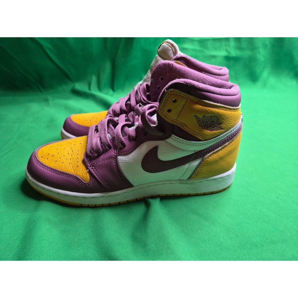 Nike Air Jordan 1 Retro High OG "Brotherhood"